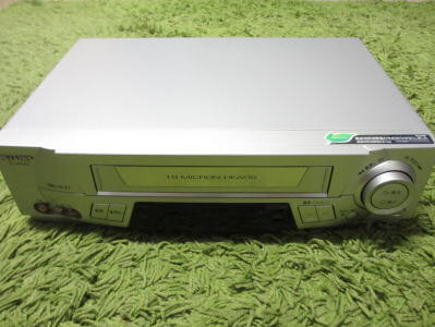 VHSビデオデッキ